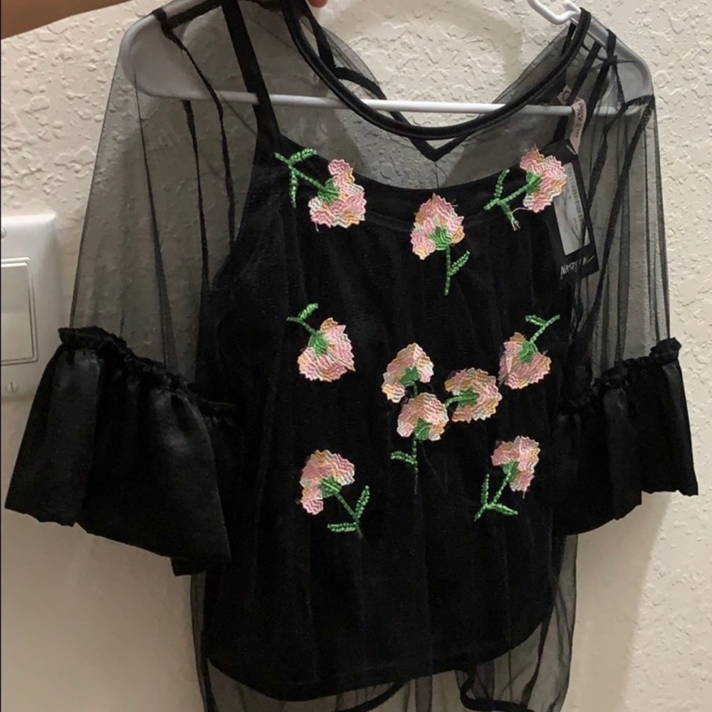 Cropped mesh floral detailed top